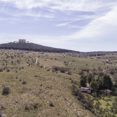 Castel del Monte panoramica JPG