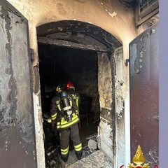 L'incendio in via San Vito