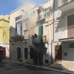 L'incendio in via San Vito