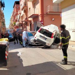 Schianto tra due auto a Corato