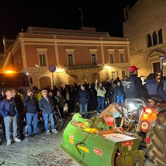 «Riprendiamoci la nostra dignità», a Corato il secondo maxi corteo in una settimana