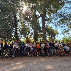“Pedalando con i Santi”, successo per la decima edizione