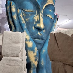 “Sangita”: la nuova opera d’arte che illumina Bisceglie