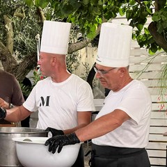 Aperitivo tra gli ulivi