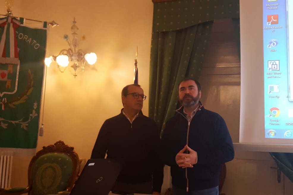 Il consigliere regionale Mennea col sindaco di Corato Massimo Mazzilli