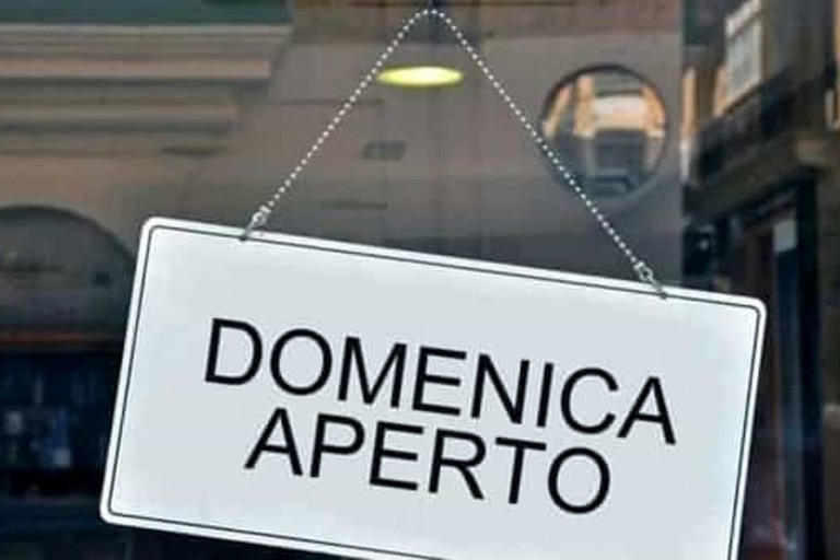 Apertura domenicale