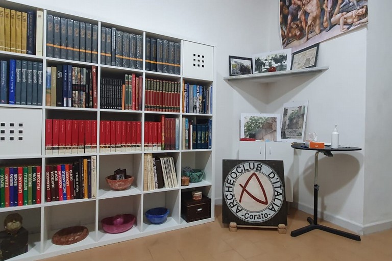 Archeoclub libreria Giuseppe Faretra