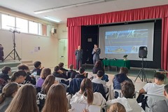 Legalità, lezioni con la Guardia di Finanza alla scuola "Santarella"