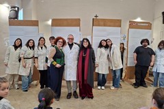 Libriamoci: gli studenti del Liceo Artistico incontrano i piccoli lettori della Bovio per un racconto illustrato