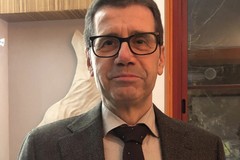 Adolescenti nella tempesta digitale: l’allarme del dirigente scolastico Savino Gallo