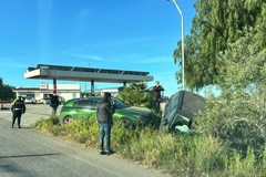 Due automobili finiscono fuori strada sulla provinciale Trani-Corato