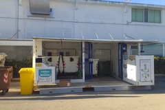 Sequestro centro di raccolta rifiuti: installata una nuova isola ecologica mobile in via Castel del Monte