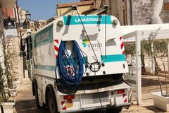 Piazza Di Vagno, SANB effettua pulizia strade, i residenti: "Era dal 17 maggio che non accadeva"