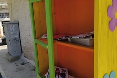 Ancora atti vandalici alla "Little free library" di piazza vittorio Emanuele