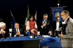 Passaggio di consegne nel Rotary Corato tra Gianpaolo Musci e Mariafrancesca di Ciommo