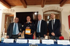 Il Rotary Corato consegna due defibrillatori portatili alla Polizia Locale