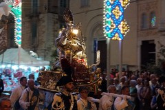 San Cataldo, la processione del simulacro d'argento segna il momento più atteso della tre giorni