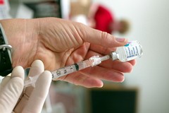 Sanità: prosegue la somministrazione dei vaccini anti Covid da parte dei farmacisti