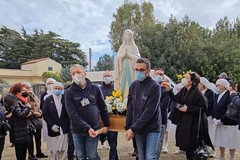 Un'emozionante accoglienza per il simulacro della madonna di Lourdes a Corato