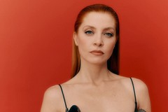 Sarà Noemi a vestire di rosso il palco del concerto di Capodanno?