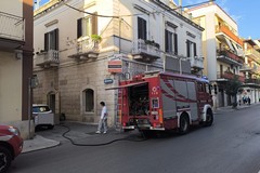 Principio di incendio in un panificio di via Andria a Corato: intervengono i Vigili del Fuoco