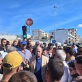 Olivicoltori in piazza sulla SP 23. De Benedittis: «I sindaci al fianco delle comunità»