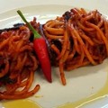 Granoro e il suo omaggio “Dedicato” agli Spaghetti all’Assassina durante Cibus a Parma