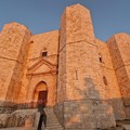 Solstizio d'estate: sole e suggestione all'alba a Castel del Monte