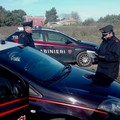 Ladri di auto di lusso in azione, i Carabinieri ne prendono due