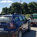 Si aggrappa al motocarro per non farselo rubare, intervento risolutivo della Vigilanza Giurata