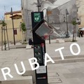 Rubato defibrillatore da Piazza Di Vagno