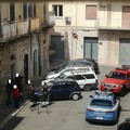 Ladri di chianche in fuga nel centro cittadino, intervento della Polizia