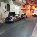 Notte di fuoco, due auto in fiamme a Corato