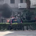 Auto prende fuoco su viale Cadorna