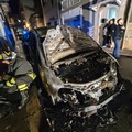 Ancora un'auto in fiamme a Corato. Nella notte rogo in via Albertone