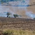 Fiamme a Monte Caccia, tre ore per spegnere il fuoco