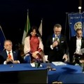 Passaggio di consegne nel Rotary Corato tra Gianpaolo Musci e Mariafrancesca di Ciommo