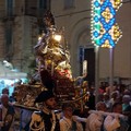 San Cataldo, la processione del simulacro d'argento segna il momento più atteso della tre giorni