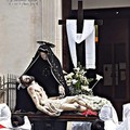 Nel giorno del silenzio, il simulacro della Pietà in processione