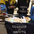 Maxi sequestro di droga: i trafficanti avevano un'arma col colpo in canna. VIDEO