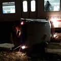 Treno travolge automobile, disagi alla circolazione