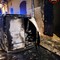 Incendio nella stessa strada: tre veicoli colpiti dalle fiamme in via Bovio