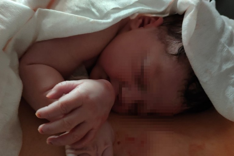 Mamma e neonato a contatto da subito: a Corato apre la stanza per lo “skin to skin”