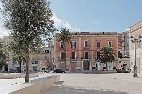 Piazza Cesare Battisti