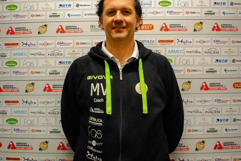 Coach Marco Verile