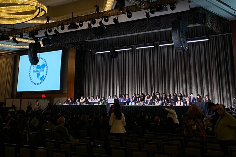 Il liceo Oriani di Corato allestero