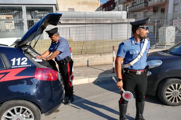 Controlli straordinari dei Carabinieri a Corato nella 167 e nel rione “cirasedd”