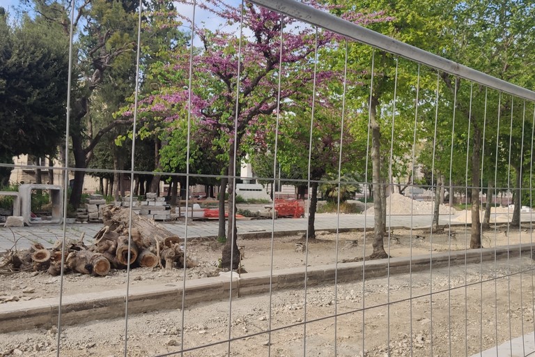 Corato, lavori in corso in piazza Vittorio Emanuele II