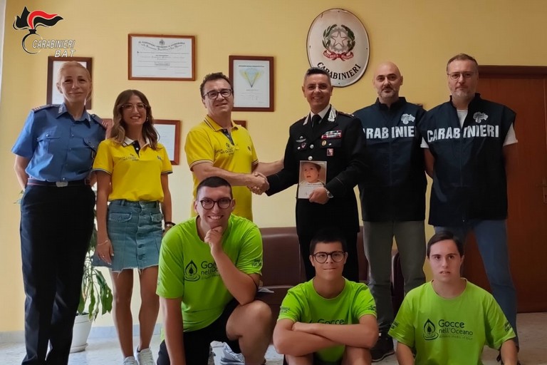 Donazione dei Carabinieri di Andria all'associazione Gocce nell'oceano di Corato