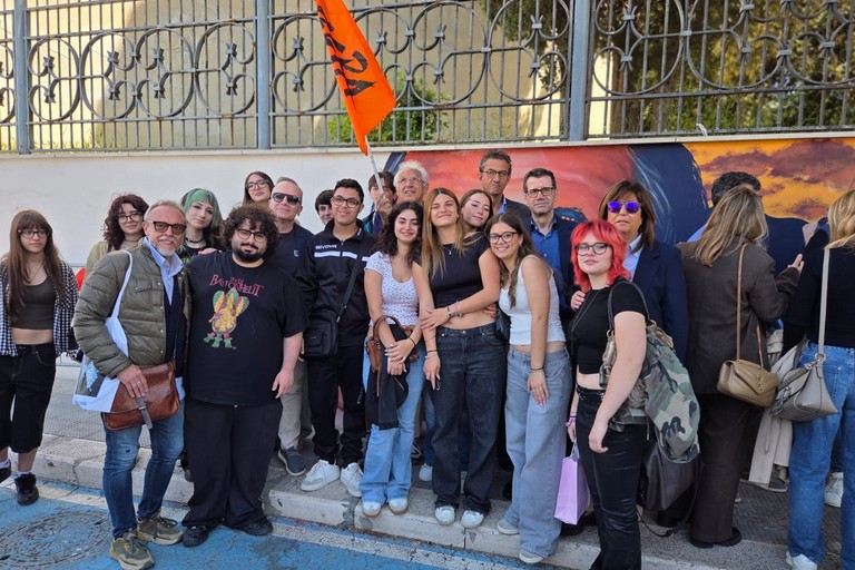 A Trani un murales per Giovanni Falcone e le vittime delle mafie